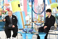 「A-Studio+」より、津田健次郎（右）と笑福亭鶴瓶（左）。©TBS