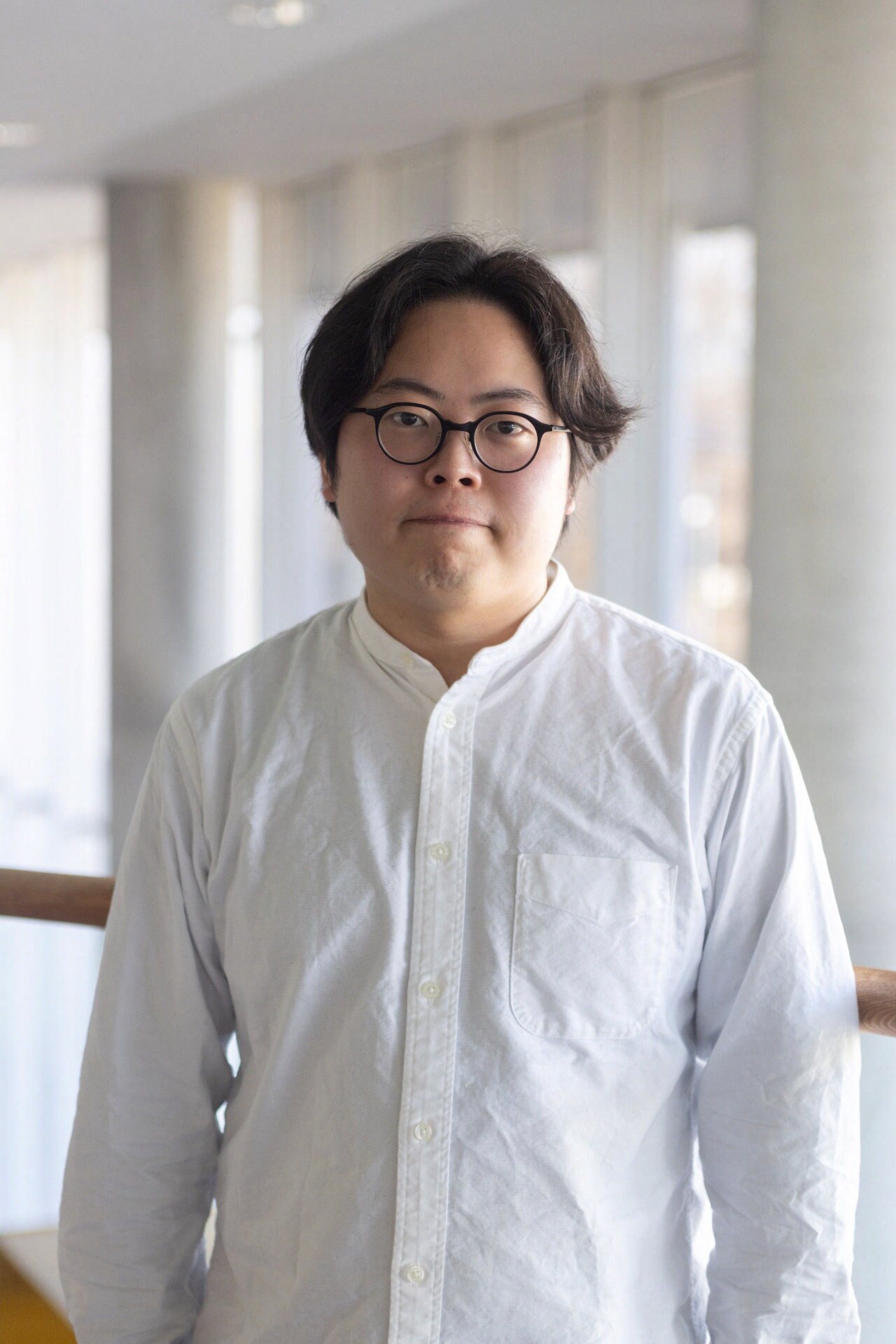 岡山天音が人生をこじらせた哲学者に、悲観的な少年と共同生活を育む