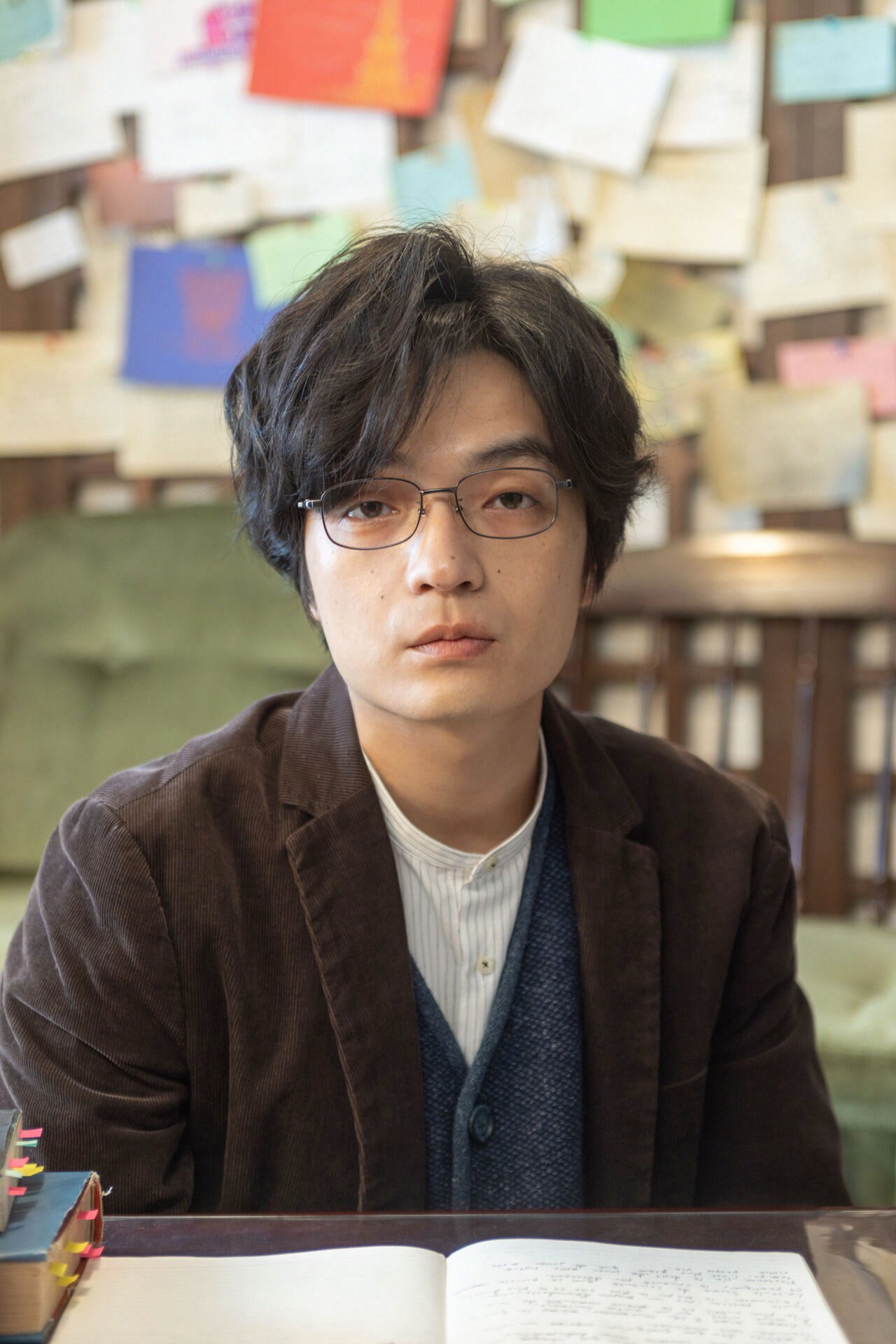 岡山天音が人生をこじらせた哲学者に、悲観的な少年と共同生活を育む