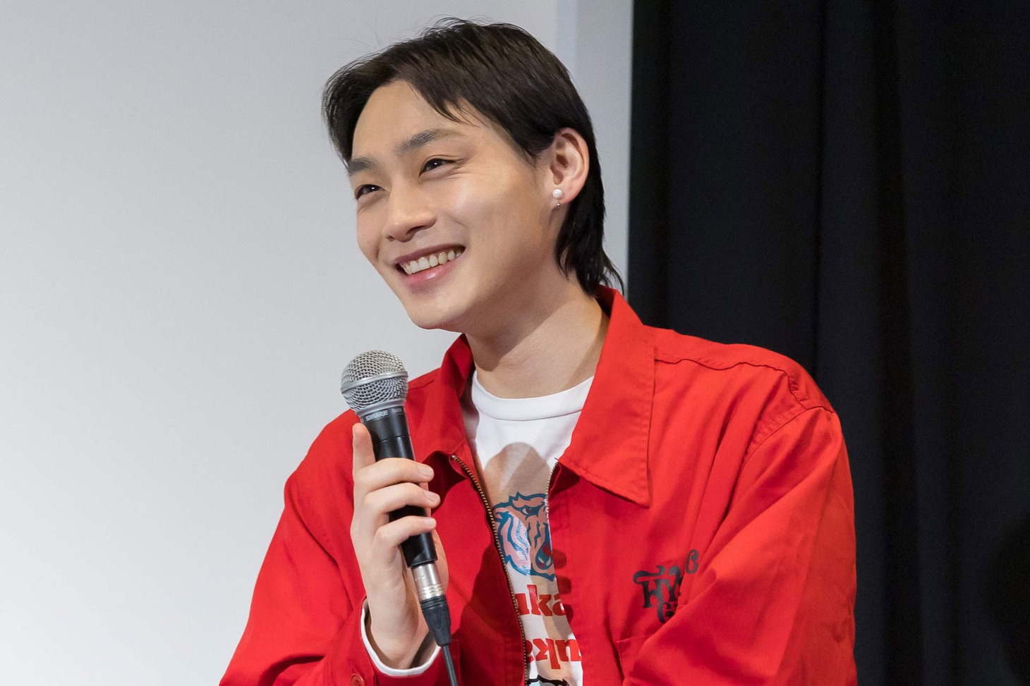 平井亜門