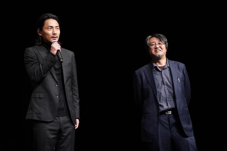 左から毎熊克哉、城定秀夫