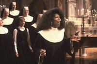 「天使にラブ・ソングを…」場面写真 © 1992 Touchstone Pictures. All rights reserved.