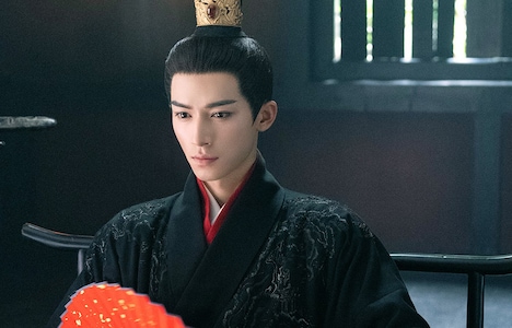 中国ドラマ「墨雨雲間～美しき復讐～」より、国公・蕭蘅。ワン・シンユエ（王星越）が色香たっぷりに演じている