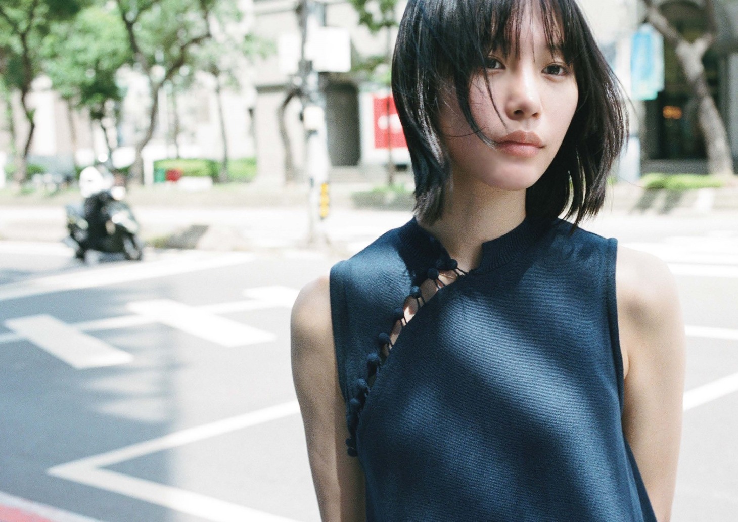 南沙良 1st Photo Book「不安定な安息」収録カット