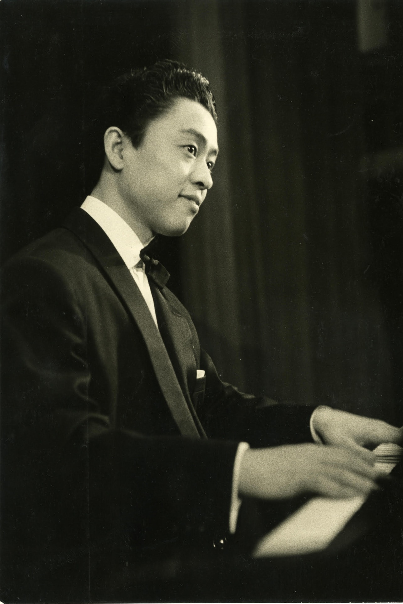 中村八大