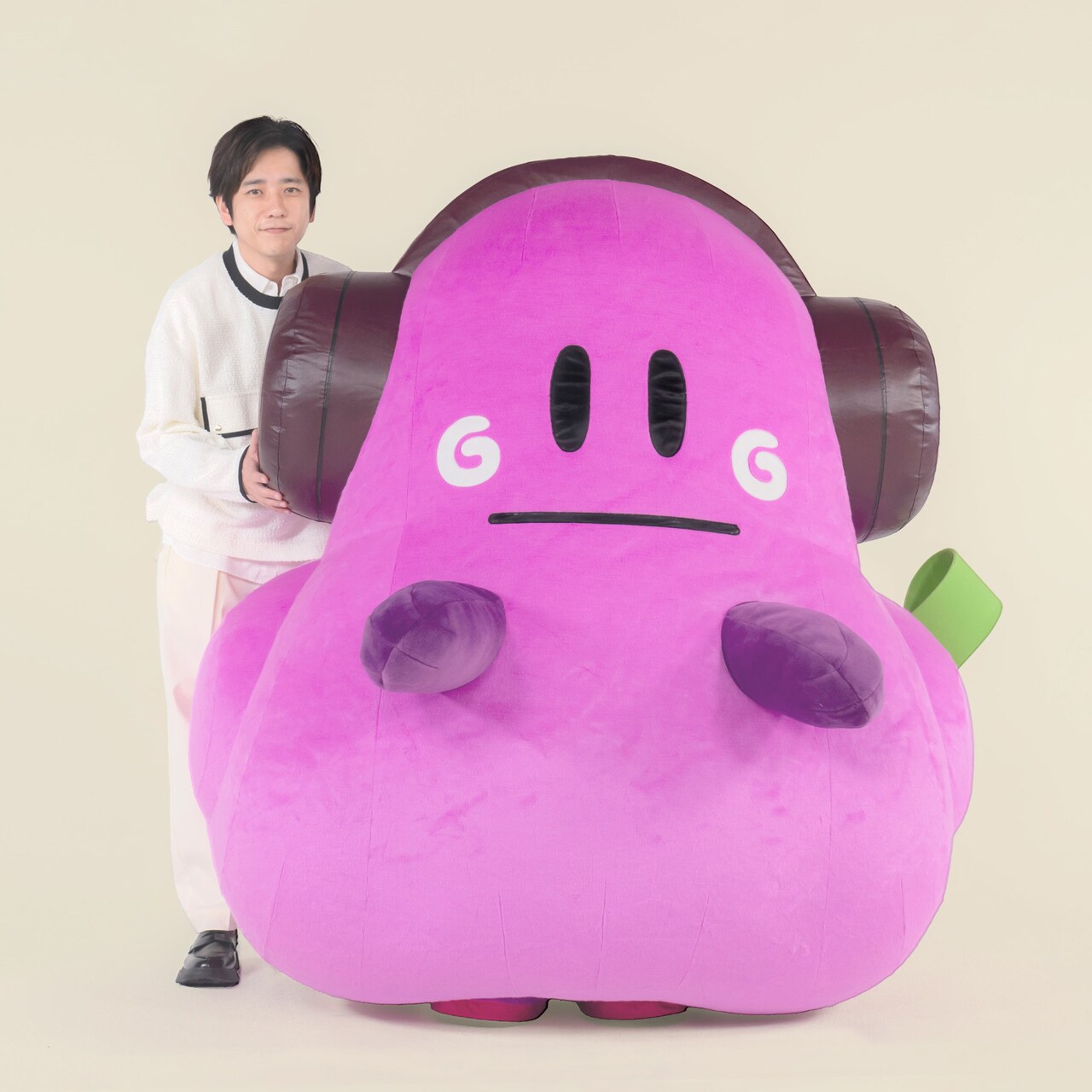 左から二宮和也、ぱるてぃ