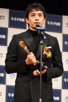 「ぼくのお日さま」キャストの池松壮亮
