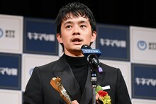 助演男優賞を受賞した池松壮亮