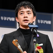 「ぼくのお日さま」「ベビわる」の池松壮亮、キネ旬助演男優賞は「特別な意味を持つ受賞」