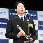 SixTONES松村北斗がキネ旬主演男優賞、アイドル・俳優活動は「どちらにも仲間がいる」