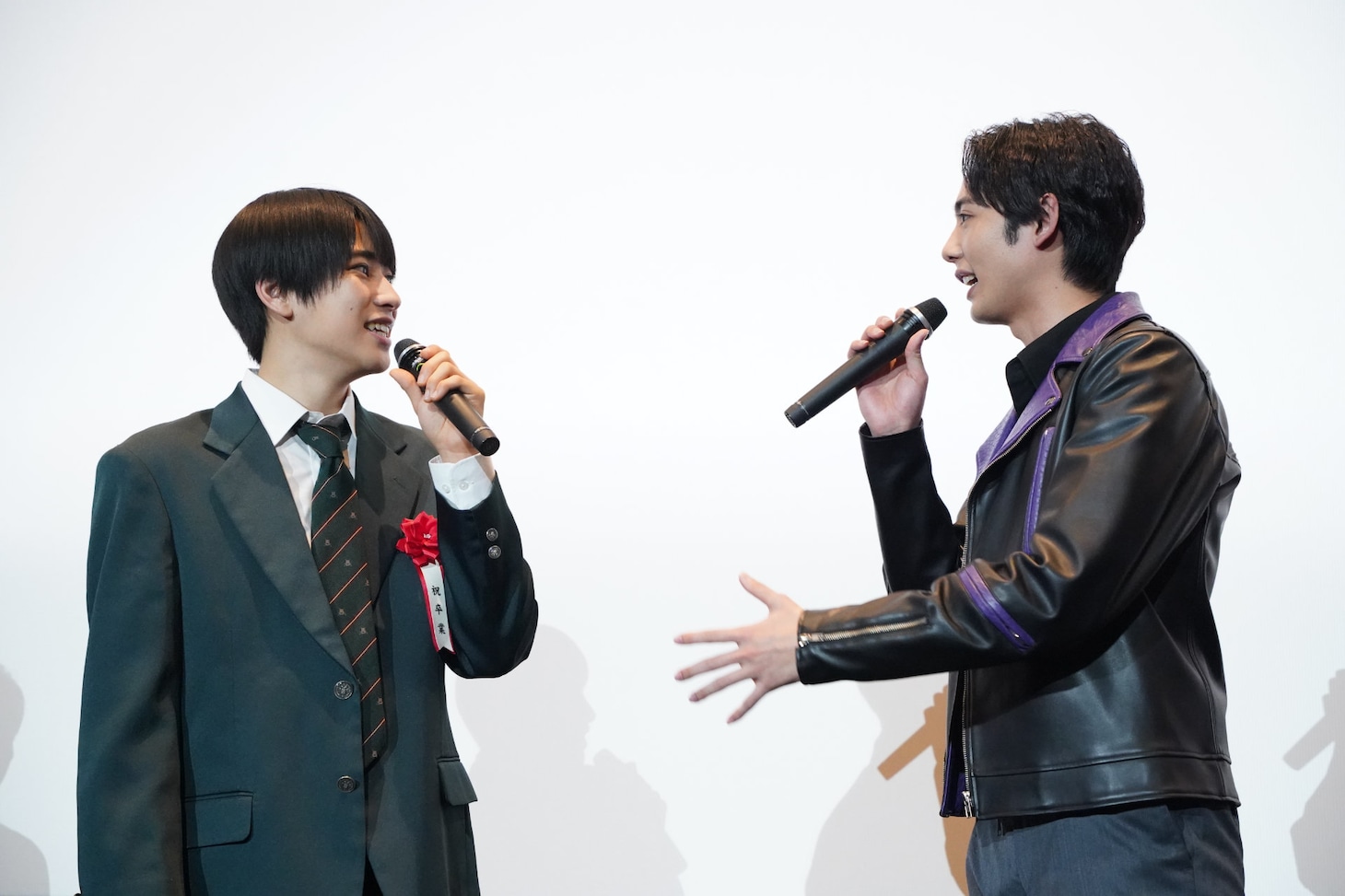 左から本島純政、藤林泰也