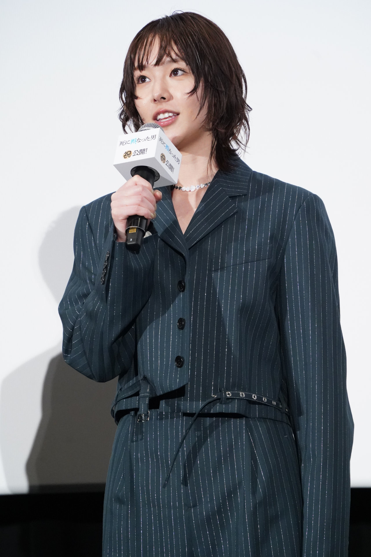 唐田えりか