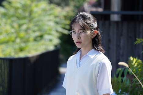 久保田紗友演じる林鈴子