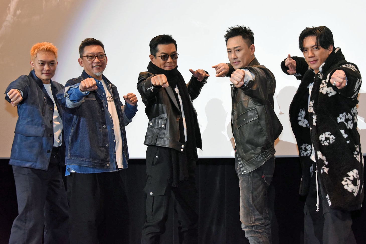 「トワイライト・ウォリアーズ 決戦！九龍城砦」舞台挨拶にて、左からトニー・ウー、ソイ・チェン、ルイス・クー、レイモンド・ラム、ジャーマン・チョン