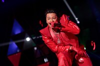 ELLY「NEOTOKYO」パフォーマンスの様子