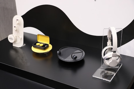 「耳スピ」新CM発表会の様子