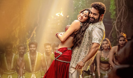 「デーヴァラ」場面写真