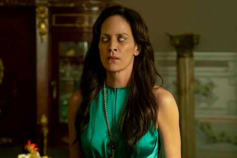 「メイフェア家の魔女たち」シーズン1場面写真