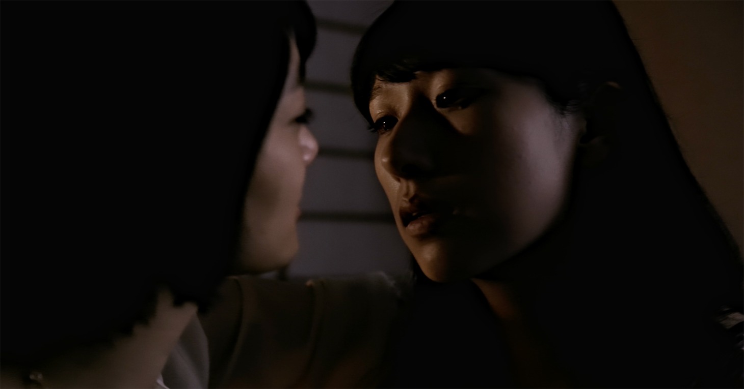 「静かに燃えて」場面写真