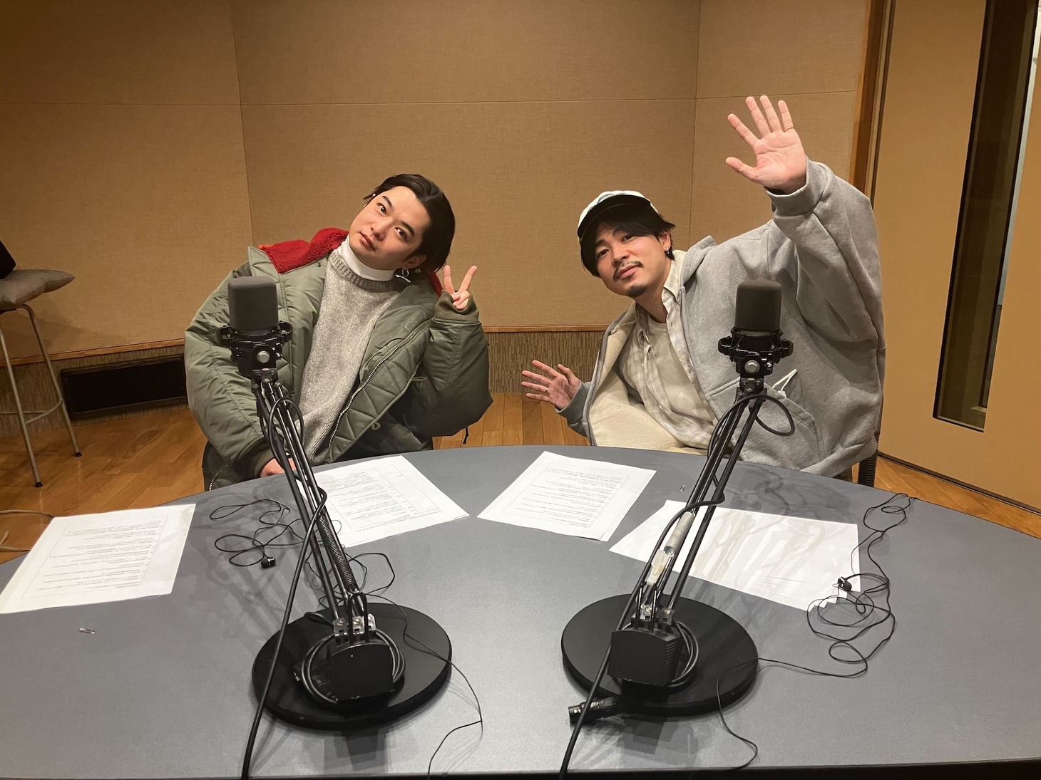 左から千葉雄大、成田凌