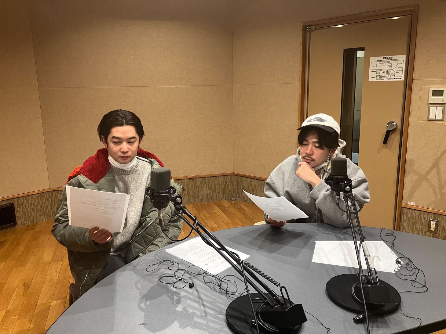 左から千葉雄大、成田凌
