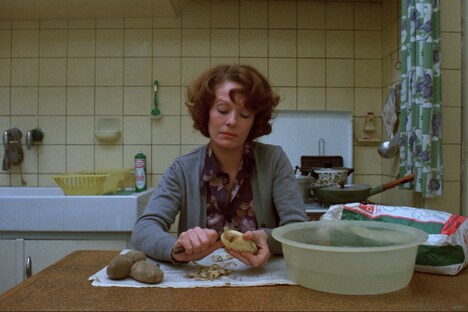 「ジャンヌ・ディエルマン ブリュッセル1080、コメルス河畔通り23番地」場面写真 © Chantal Akerman Foundation