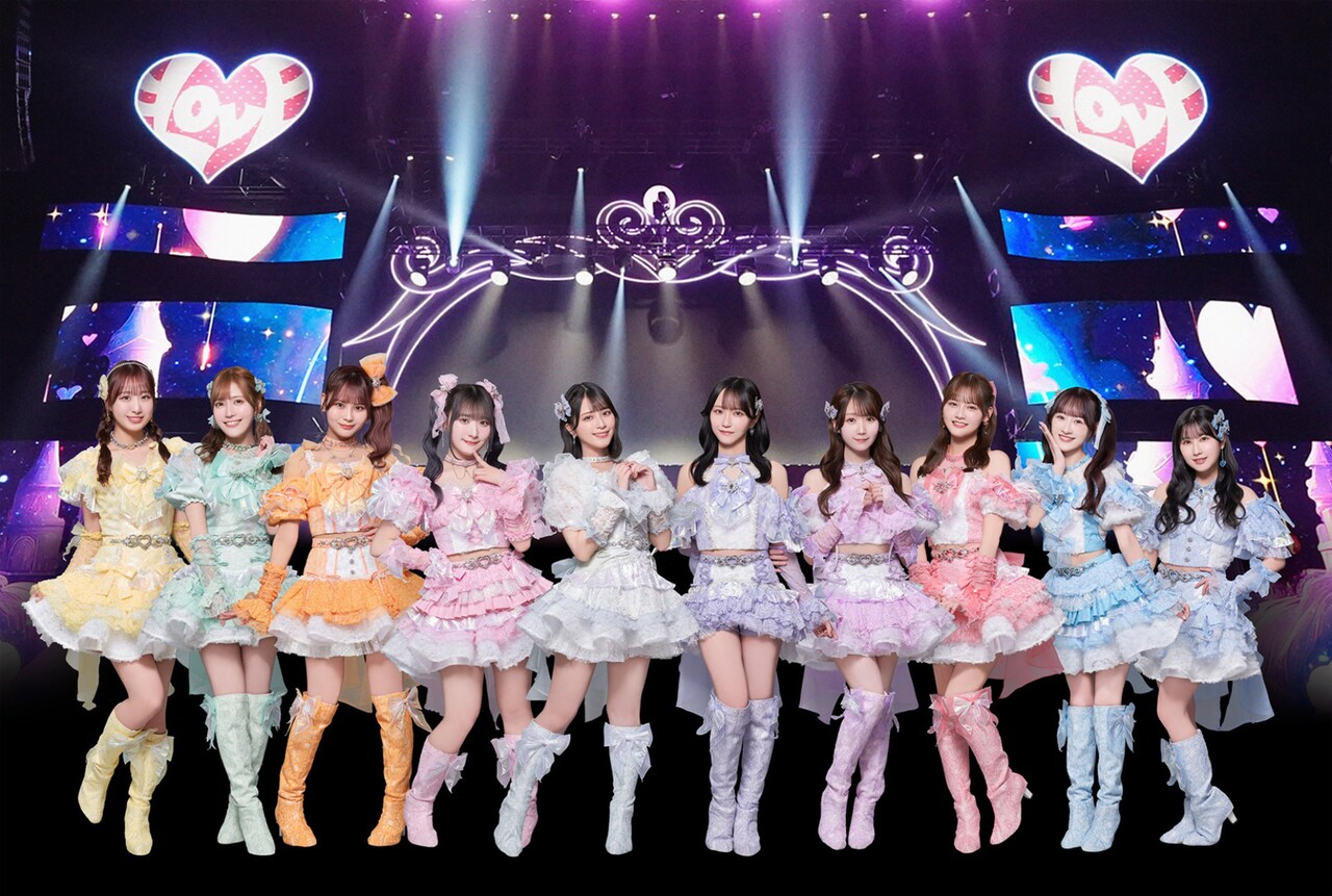 =LOVEイコラブ 公演記念台座付き写真 equallove_202503_01.jpg?
