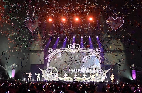 「＝LOVE 7th ANNIVERSARY PREMIUM CONCERT THE MOVIE」場面写真