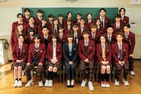 「なんで私が神説教」クラス写真