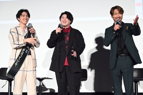 左から土屋神葉、新祐樹、川田紳司