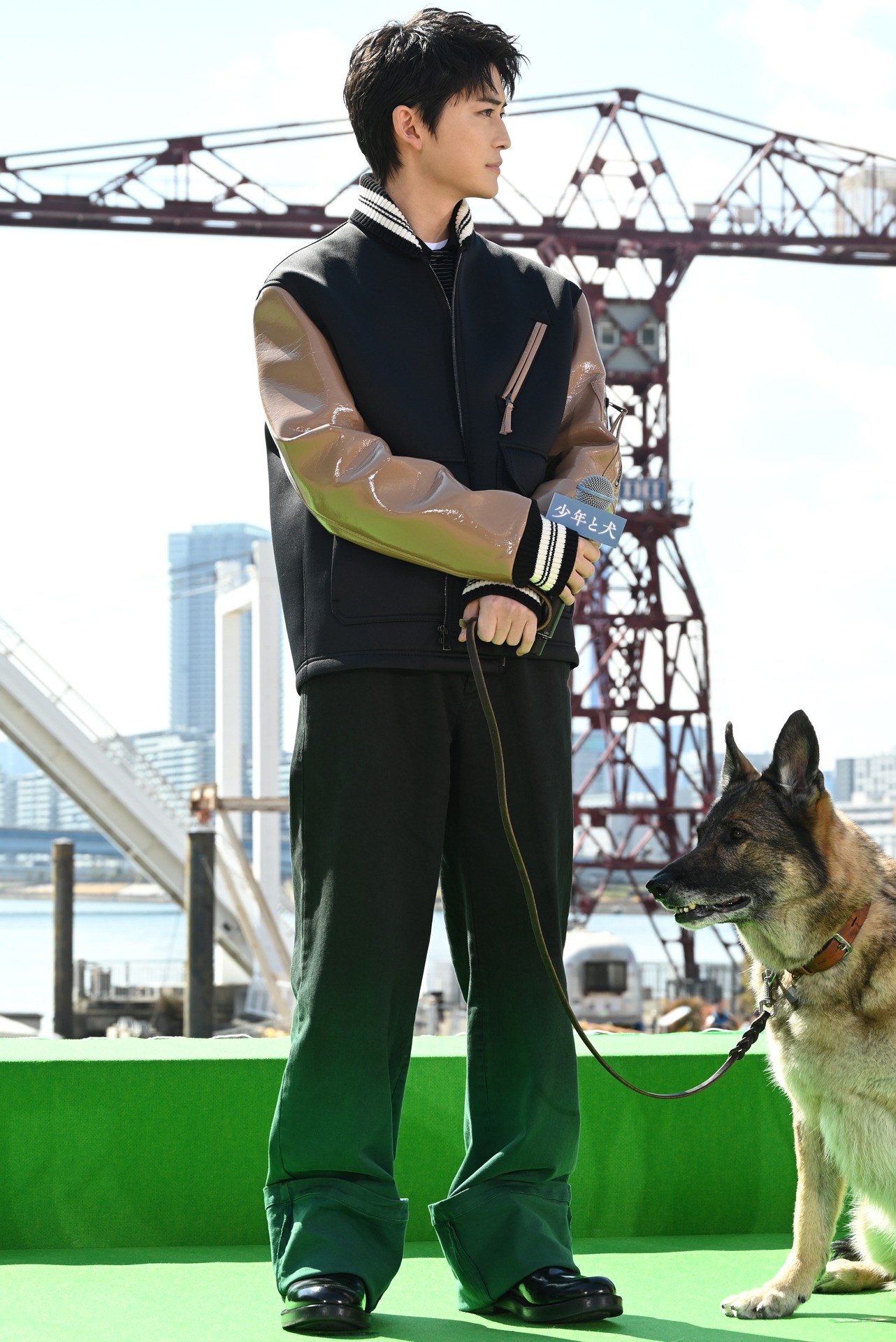 高橋文哉