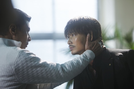 「ヤクザと家族 The Family」場面写真 ©2021『ヤクザと家族 The Family』製作委員会