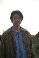 ドラマ「地震のあとで」第2話「」で三宅を演じる堤真一