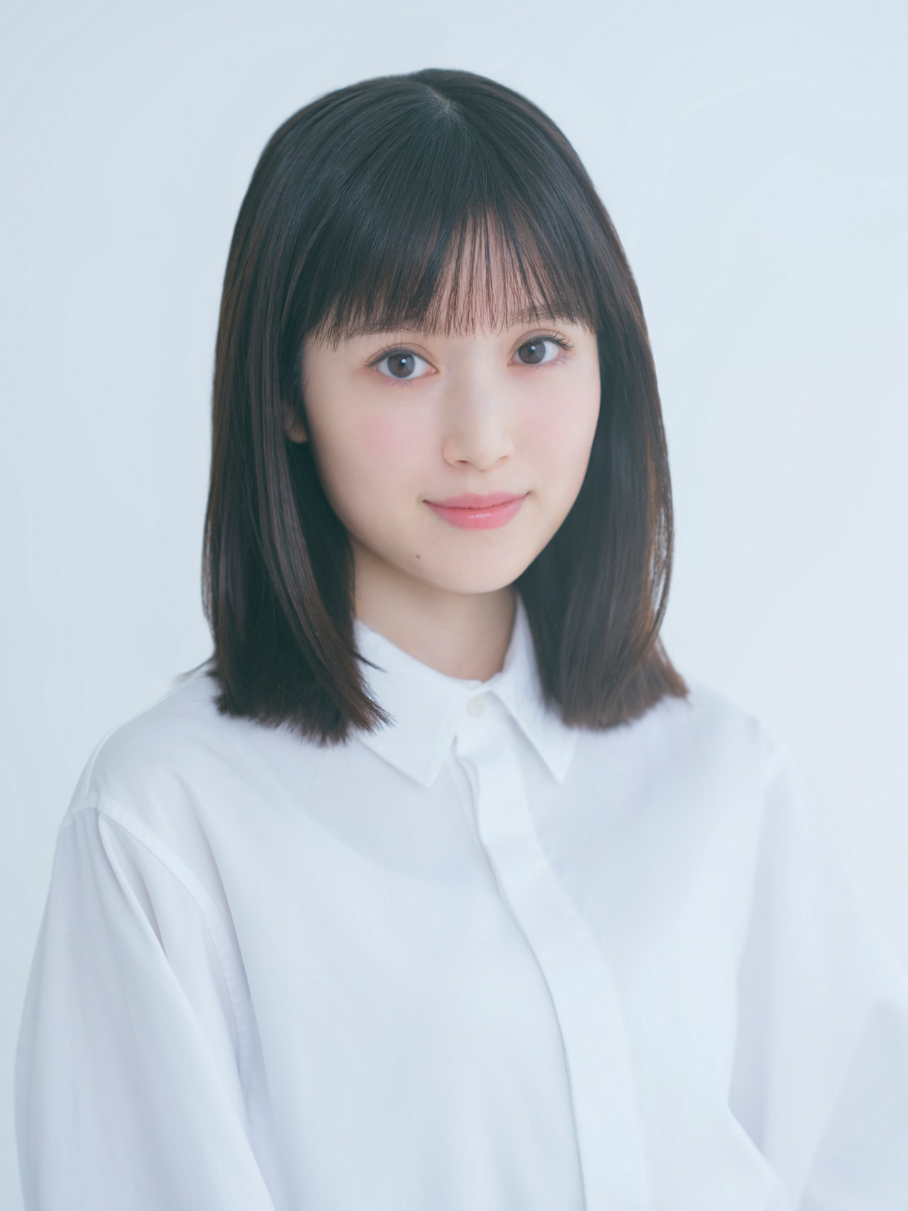 福本莉子がNHKドラマ「勿忘草の咲く町で」主演、菅生新樹と地域医療に向き合う