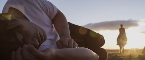 「ターコイズの空の下で」場面写真 ©TURQUOISE SKY FILM PARTNERS/IFI PRODUCTION/KTRFILMS