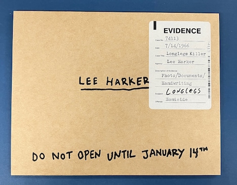 ロングレッグスからの手紙を複製したパンフレットの表紙まわり