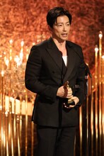 第48回日本アカデミー賞授賞式より、最優秀助演男優賞に輝いた大沢たかお ©︎日本アカデミー賞協会