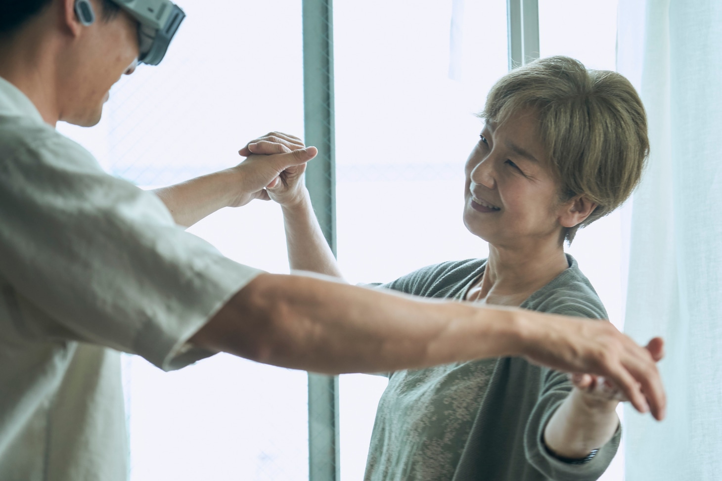 映画「本心」場面写真