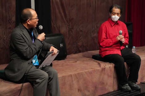 左から藤津亮太、池信孝