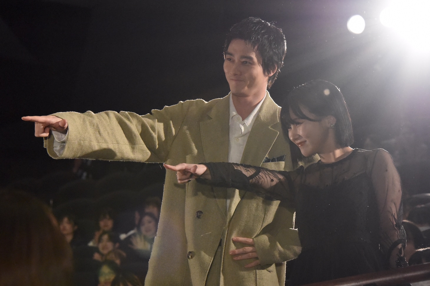 左から柳俊太郎、田中美久