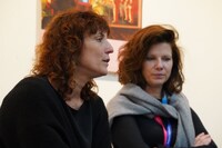 左からクリスティーナ・ドゥフコヴァ、プロデューサーのアガタ・ノヴィンスキ