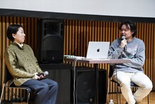 左から宮本裕子、岩井澤健治