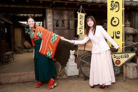 連続テレビ小説「おむすび」から「あんぱん」バトンタッチセレモニーの様子