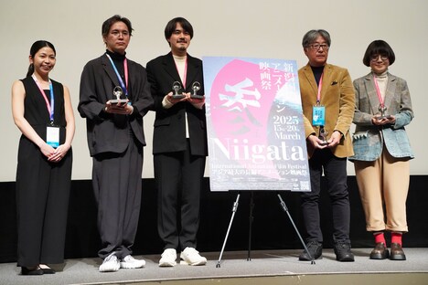 左から大川絵理（大川博の玄孫）、林ゆうき、押山清高、梅澤道彦、木村絵理子