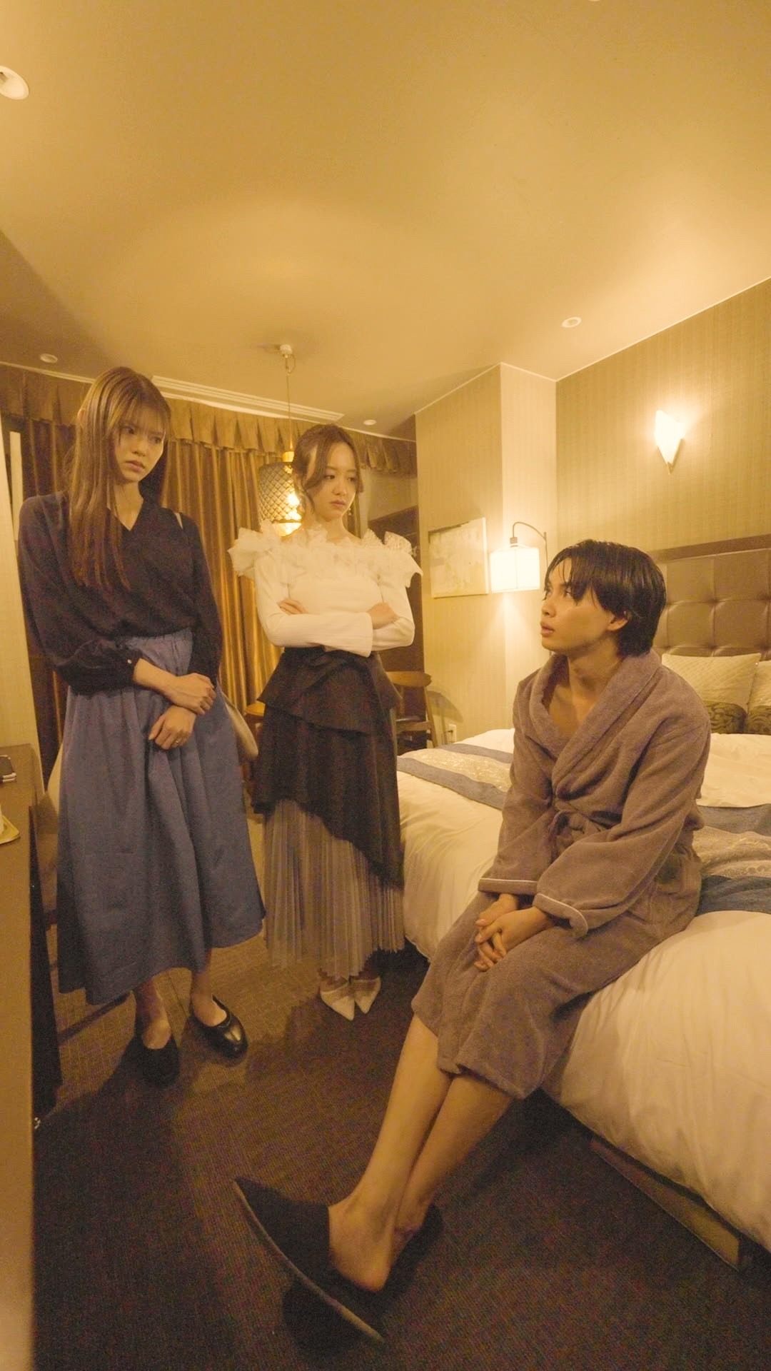 「合コンの悪魔 ～サレ妻たちの華麗なる復讐～」場面写真