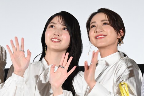 左から久保史緒里、平祐奈
