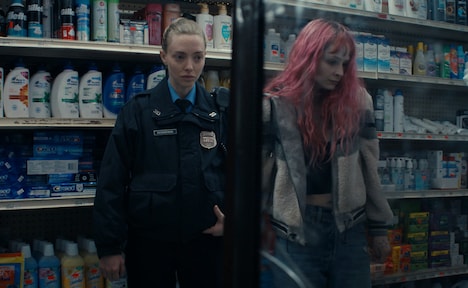 「ロング・ブライト・リバー」場面写真