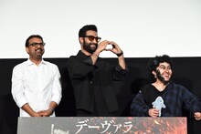 左からコラターラ・シヴァ、N・T・ラーマ・ラオ・Jr.、キンタロー