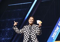 「パリピ孔明 THE MOVIE」場面写真