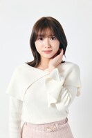 「ダメマネ！ －ダメなタレント、マネジメントします－」より、古田愛理演じる南萌絵